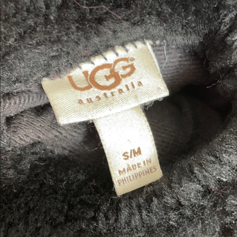 Ugg Gloves - image 3